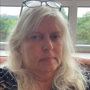 Meet your Posher, Carol